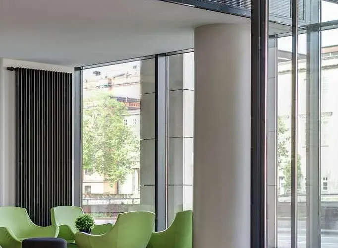 Intercityhotel Hbf Hotel *